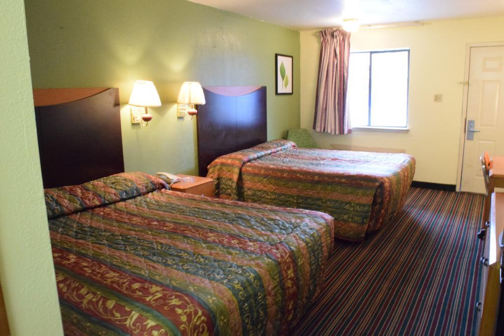 Executive Inn Odessa Room photo